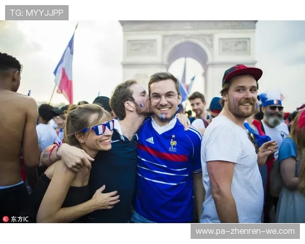 激情四溢!世界杯赛场瞬间全程解说盛宴 激情四溢!世界杯赛场瞬间全程解说盛宴